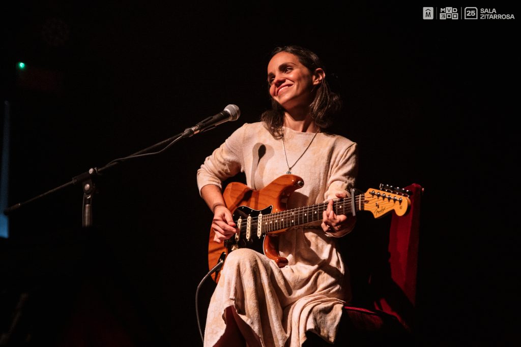 Loli Molina - Mayo 2024 - Sala Zitarrosa - Foto Lucía Silva