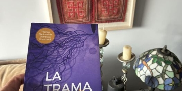 Revisando mi Biblioteca LA TRAMA VIOLETA por Daniel Benoit Cassou