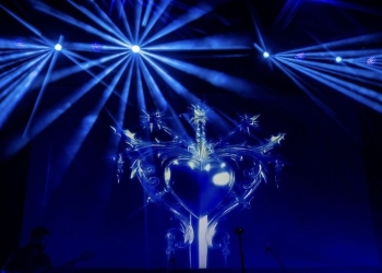 Un corazón de metal se derritió en la trastienda - Bárbara Jorcín presentó su último disco con múltiples invitados ante cientos de fanáticos