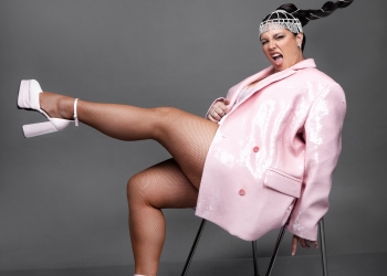 Vicky Ripa estrena Está pasando