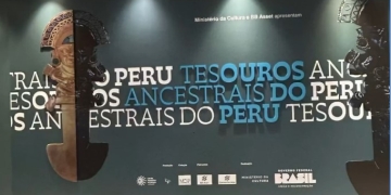 Recorriendo Exposiciones - TESOROS ANCESTROS DEL PERÚ por Daniel Benoit Cassou