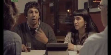 Dos niños y un casco azul - HUELLAS a 40 años del golpe