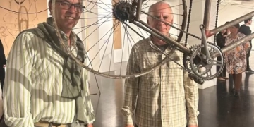 RICARDO LANZARINI en Centro de Exposiciones Subte - Recorriendo Exposiciones por Daniel Benoit Cassou