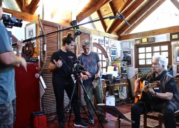 VICTOR HEREDIA - QUIERO VOLVERME TIEMPO