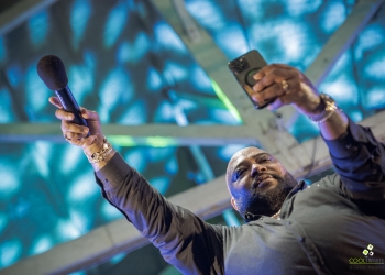 Alexander Abreu y Havana DPrimera - Sala del Museo - Diciembre 2024 - Foto Gastón Pimienta