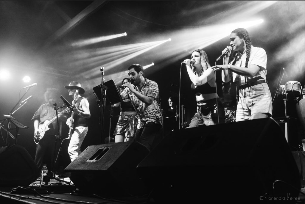 Foto Florencia Veres - último On Fire en Sala del Museo- Montevideo- en diciembre del 2023 Foto Florencia Veres - último On Fire en Sala del Museo- Montevideo- en diciembre del 2023