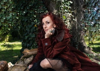 ALEJANDRA WOLFF presenta En el juego