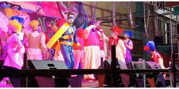 Murga A la bartola abre el show - Vamos arriba la Teja - vamos El aplauso es general