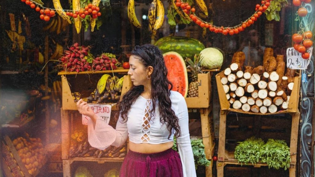 Ana Botero presenta 'El tiempo que nos sostiene', un viaje sonoro de autoconocimiento, aceptación y liberación