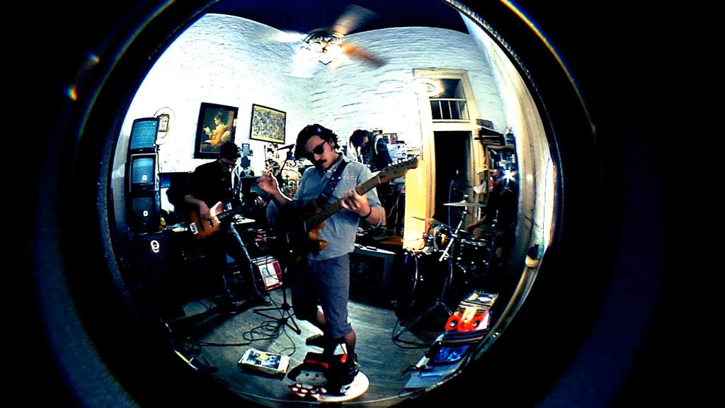 Riffs, arritmias y una visión salvaje: La odisea hacia el vinilo de S.E.U.D.O Riffs, arritmias y una visión salvaje: La odisea hacia el vinilo de S.E.U.D.O