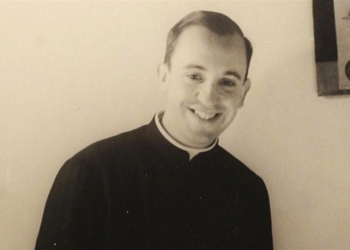 Jorge Mario Bergoglio, joven jesuita
