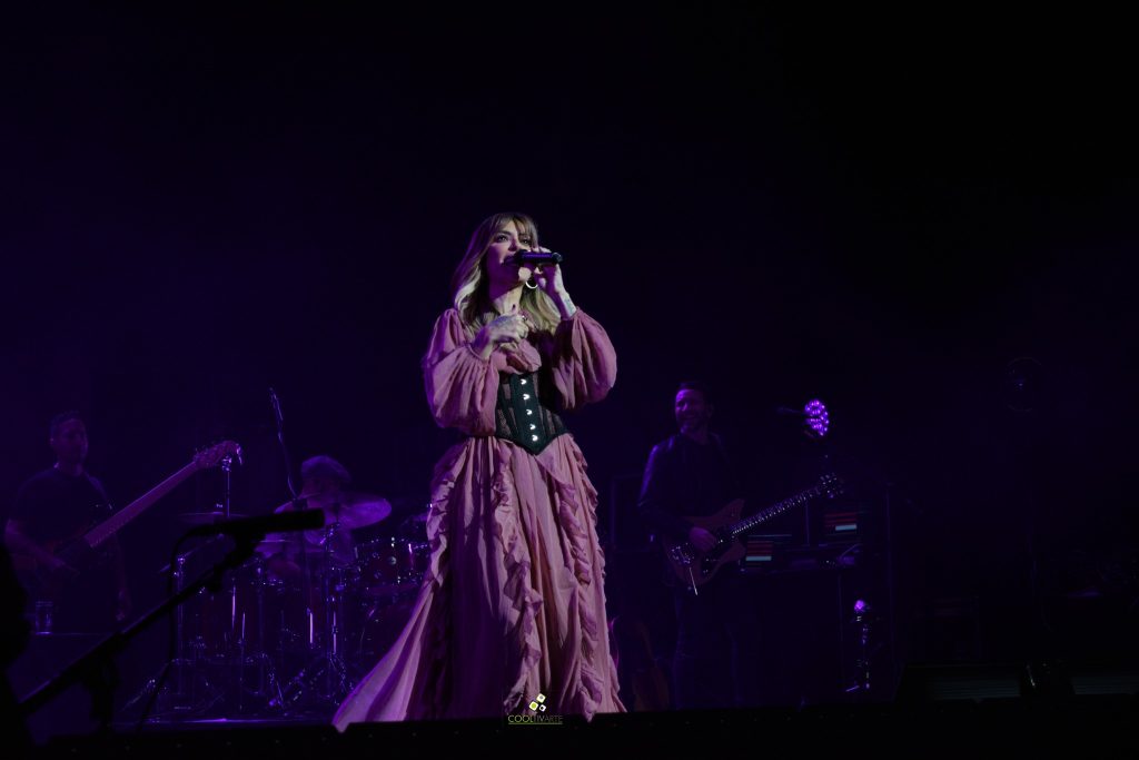 Kany García en el Teatro Solís - Abril 2025 - Foto Claudia Rivero Kany García en el Teatro Solís - Abril 2025 - Foto Claudia Rivero