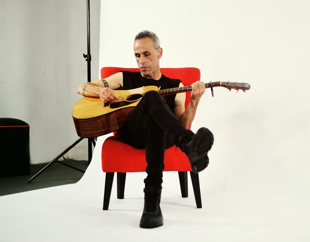 Mono+ presenta "Aprender", segundo adelanto de álbum debut