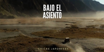 CHICAS JAPONESAS - Bajo el asiento