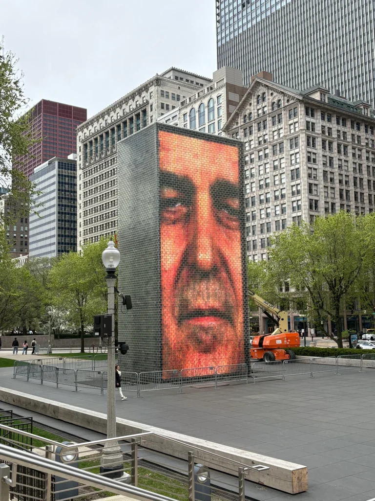 The Crown Fountain - Chicago, Estados Unidos by Daniel Benoit Cassou
