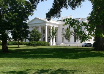 La Casa Blanca desde los jardines