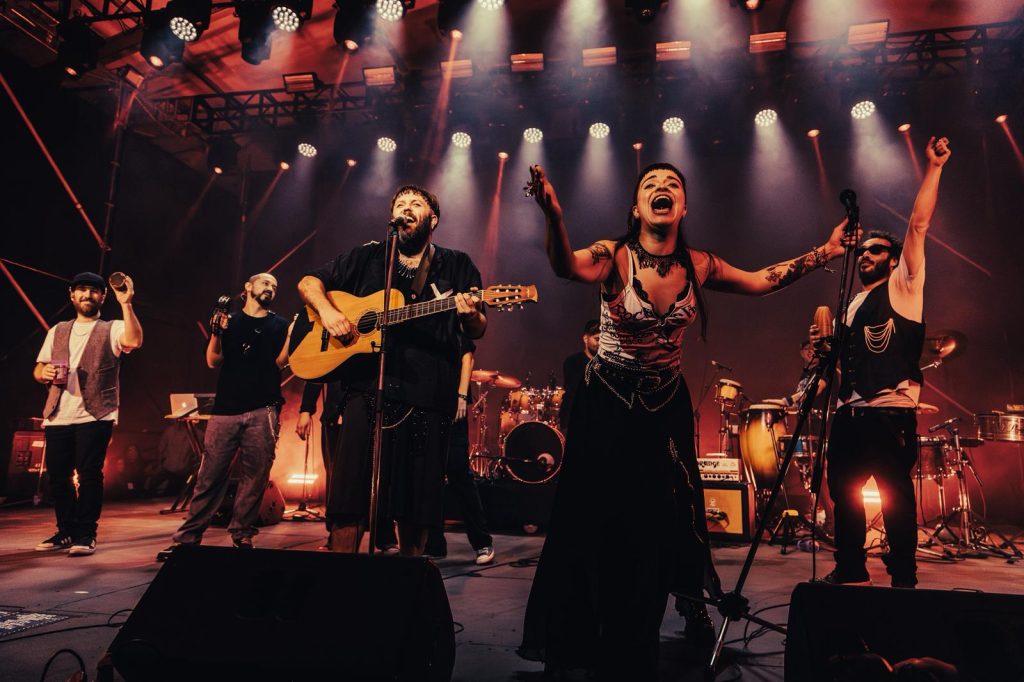 CUATRO PESOS DE PROPINA - Velódromo de Montevideo - Junio 2025 - Foto Facundo Vázquez