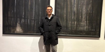 Javier Bassi repasa su trayectoria en una exposición íntima y reveladora por Daniel Benoit Cassou