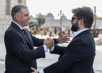 Presidente de Chile - Gabriel Boric - participó en velatorio del expresidente Mujica - Foto Presidencia