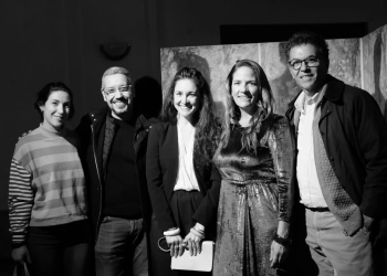 Verónika Beyhaut - Una muestra poética e inmersiva que explora el cuerpo, la identidad y el retorno a los esencial by Daniel Benoit Cassou