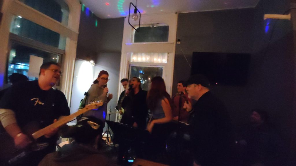 JAM en Saturno - agosto - Foto Rodrigo Cabrera JAM en Saturno - agosto - Foto Rodrigo Cabrera