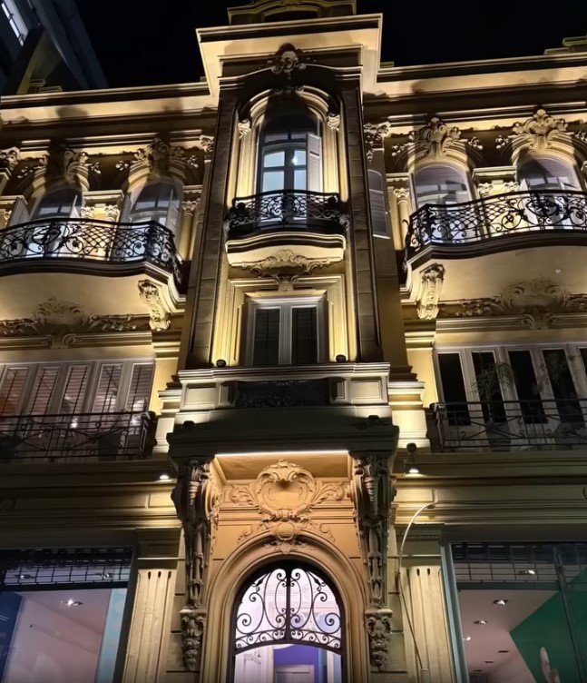 fachada museo figari