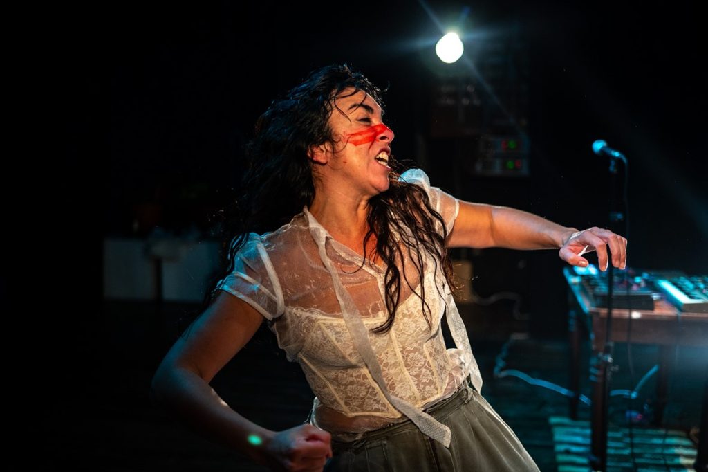 “Perra Cimarrona”: la rebelión de las voces silenciadas llega al Solís