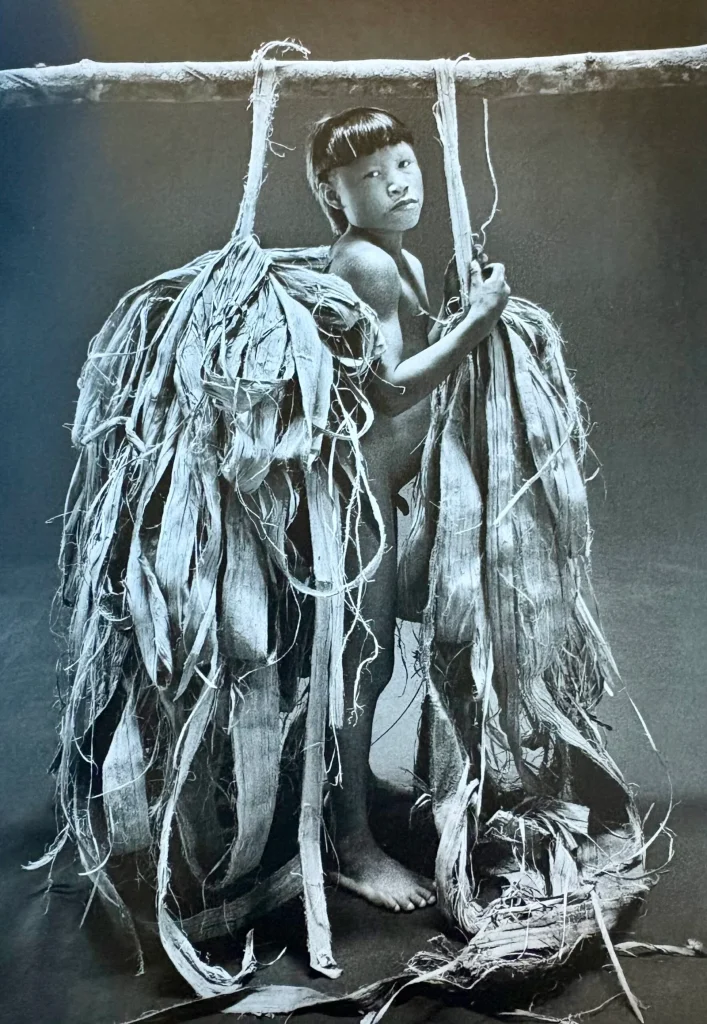 Los Suruwahá - Amazônia de Sebastião Salgado by Daniel Benoit Cassou