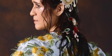 Julieta Venegas estrena "Tiempos Dorados" antes de su próximo álbum