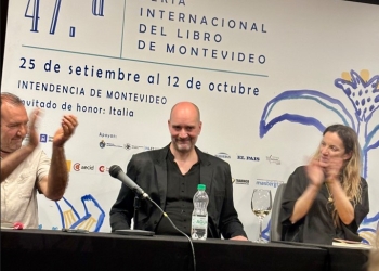 La locutora comunista - Marcos Grajales - Editorial Estuario by María José Pieri