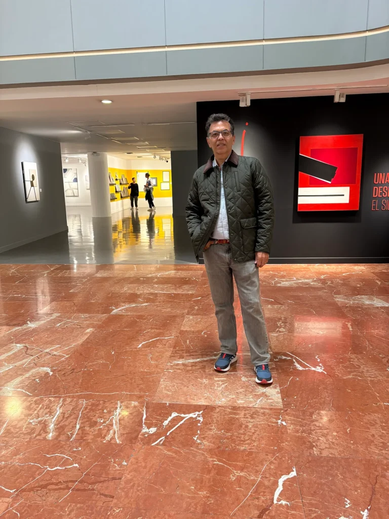 Museo Nacional del Ecuador - Entre las raíces precolombinas y la modernidad negada by Daniel Benoit Cassou