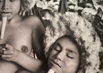 Zo’é - Amazônia de Sebastião Salgado by Daniel Benoit Cassou