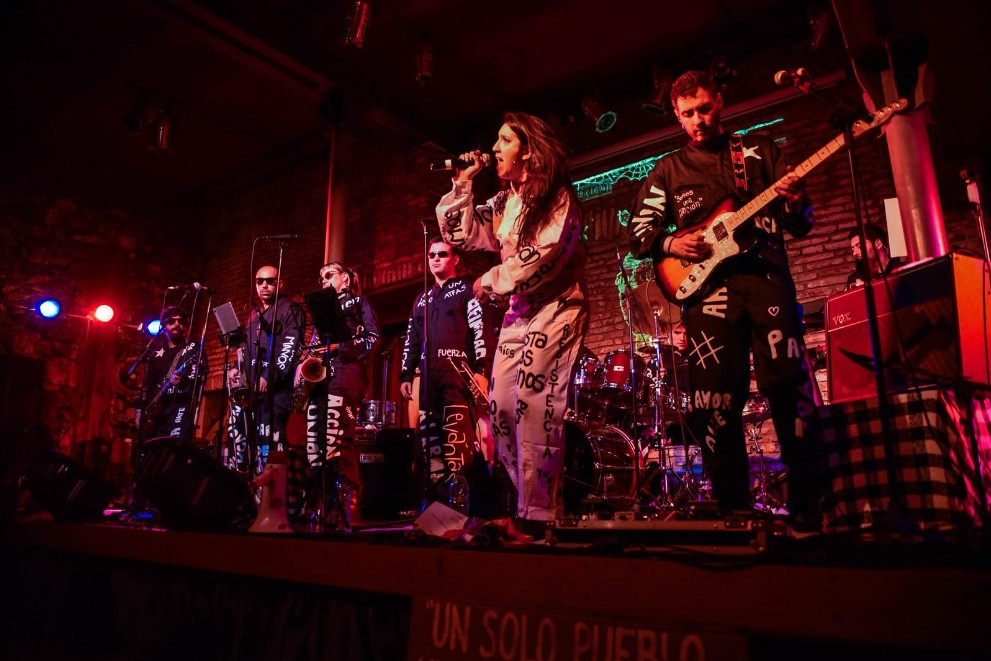 Irrintzi presencian del disco Levántate Espacio La Colmna- Noviembre 2025