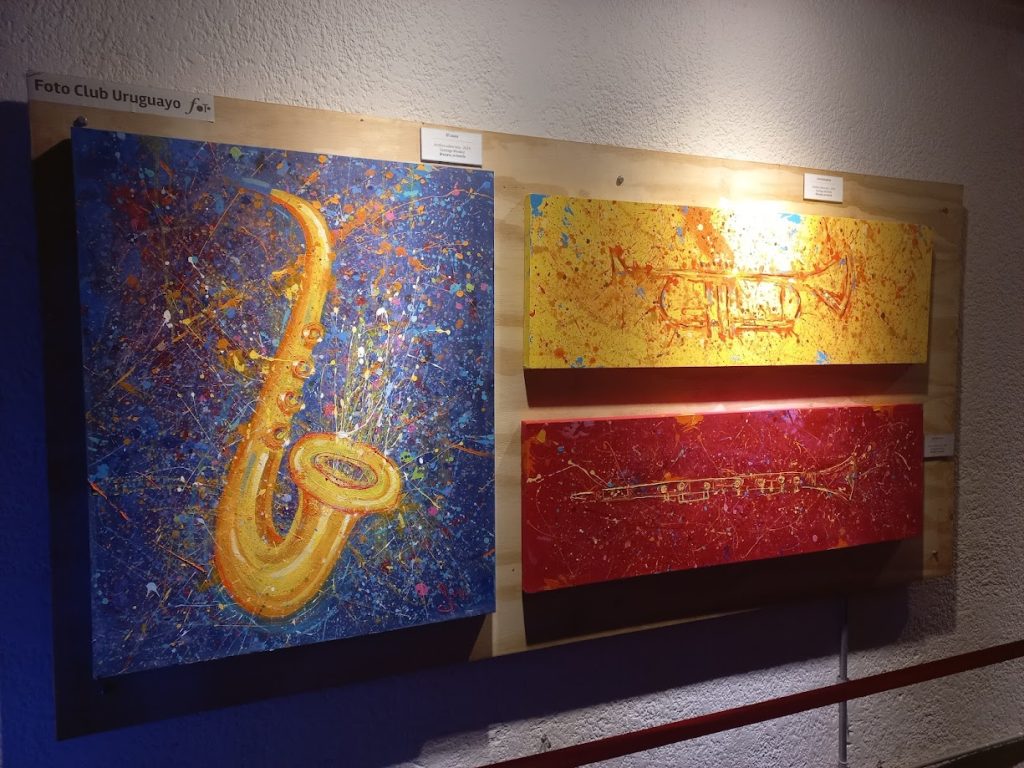 Movimiento – Pintura - - marzo 2024 - La Cretina Casa - Exposición de Santiago Méndez - Foto Federico Meneses Movimiento – Pintura - - marzo 2024 - La Cretina Casa - Exposición de Santiago Méndez - Foto Federico Meneses