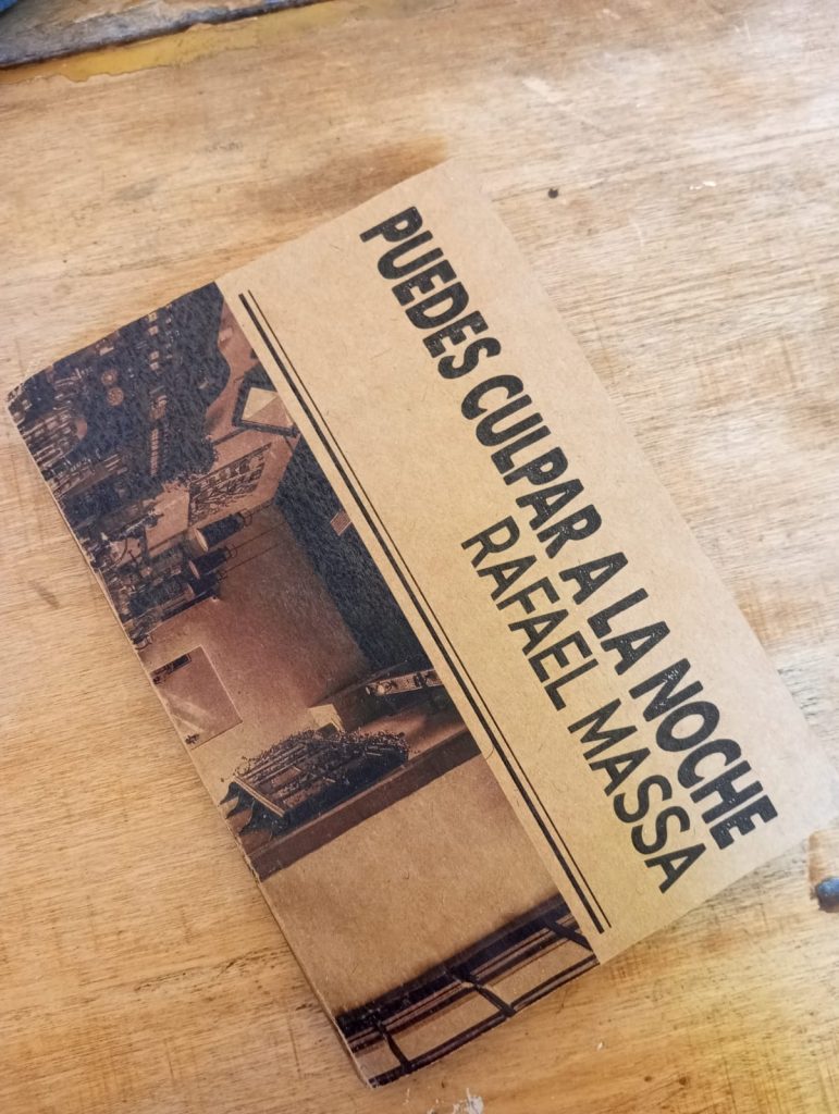 Puedes culpar a la noche, de Rafael Massa, Paladar Negro - Una historia de amor en los pliegues de la pesadilla by Edh Rodríguez Puedes culpar a la noche, de Rafael Massa, Paladar Negro - Una historia de amor en los pliegues de la pesadilla by Edh Rodríguez