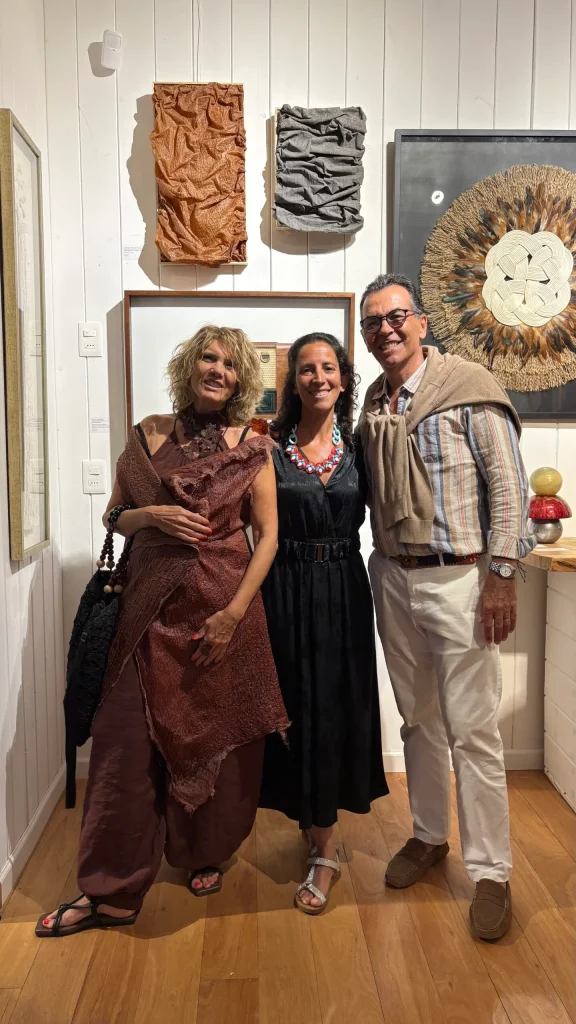 Galería Azur: llegada ambiciosa, perfil en construcción by Daniel Benoit Cassou Galería Azur: llegada ambiciosa, perfil en construcción by Daniel Benoit Cassou