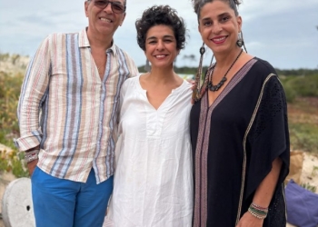 Juana Guaraglia + Suraia Abud - experiencia de arte vincular “El santo Grial” by Daniel Benoit Cassou