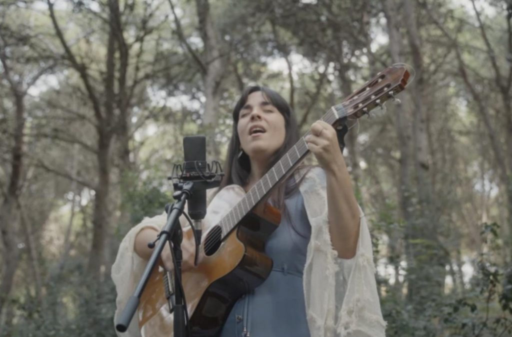 De Mujica a Yupanqui: los nuevos lanzamientos audiovisuales de Melaní Luraschi De Mujica a Yupanqui: los nuevos lanzamientos audiovisuales de Melaní Luraschi