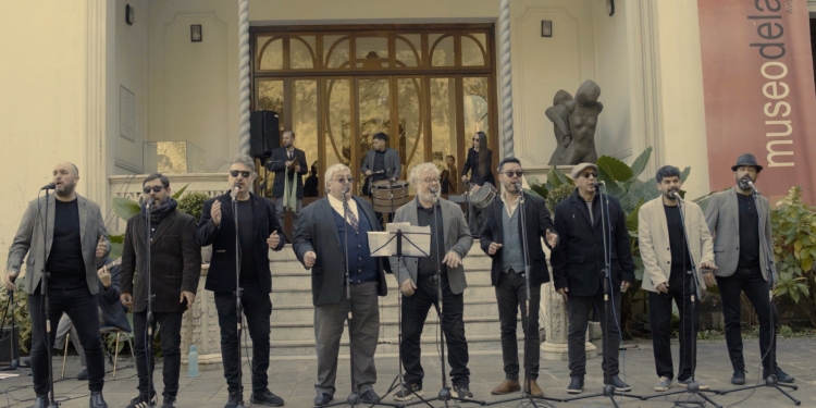 Chino Silveira - CUANDO LA MURGA ABRAZA AL DARNO - Marzo 2026 - Foto Bettina Silva Carneiro