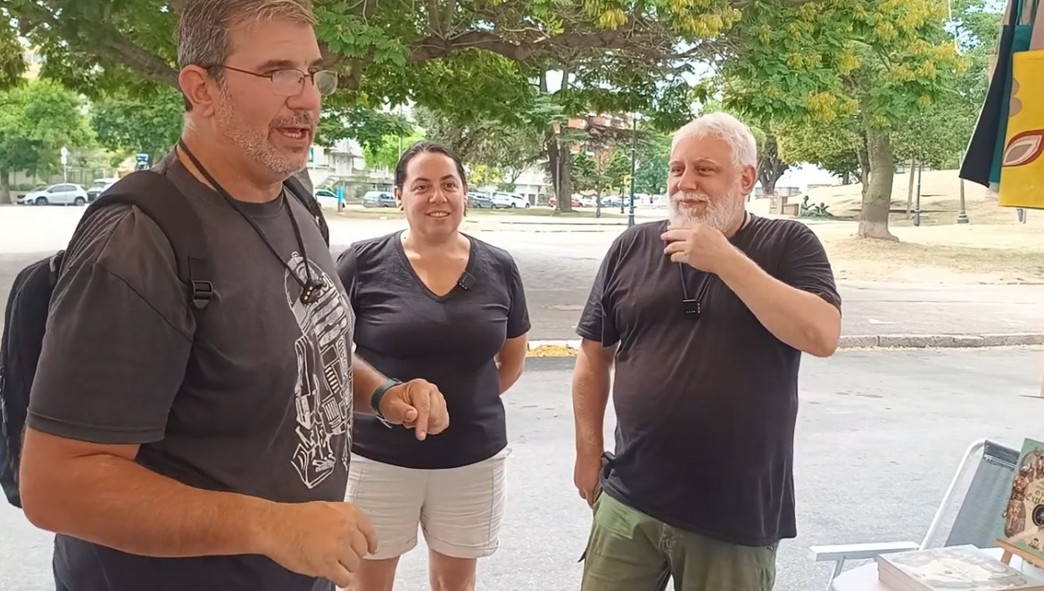 Fauna Indígena La librería de nicho, o nido, que tenés que conocer en la feria del Parque Rodó por Diego Castro Famea