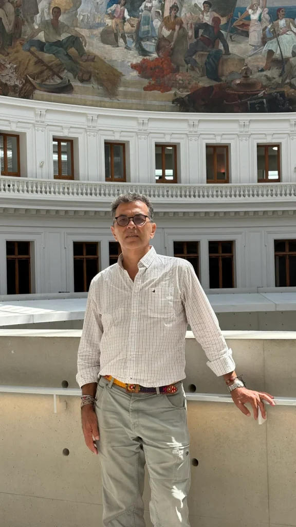 Clair-obscur en la Bourse de Commerce - Cuando la luz también revela sus sombras por Daniel Benoit Cassou