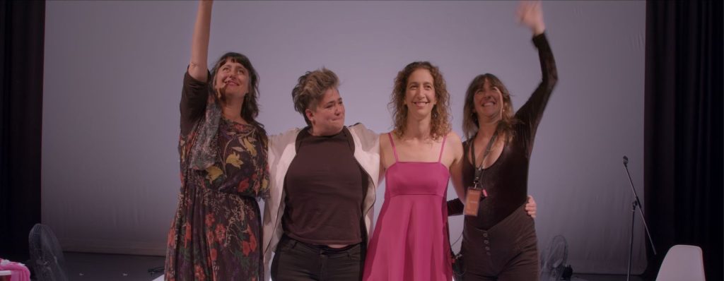 Mamá está acá - Dirección: Claudia Abend - Adriana Loeff