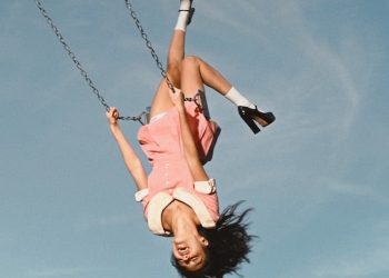 OLIVIA RODRIGO ESTRENA SU TERCER ALBUM DE ESTUDIO you seem pretty sad for a girl so in love
