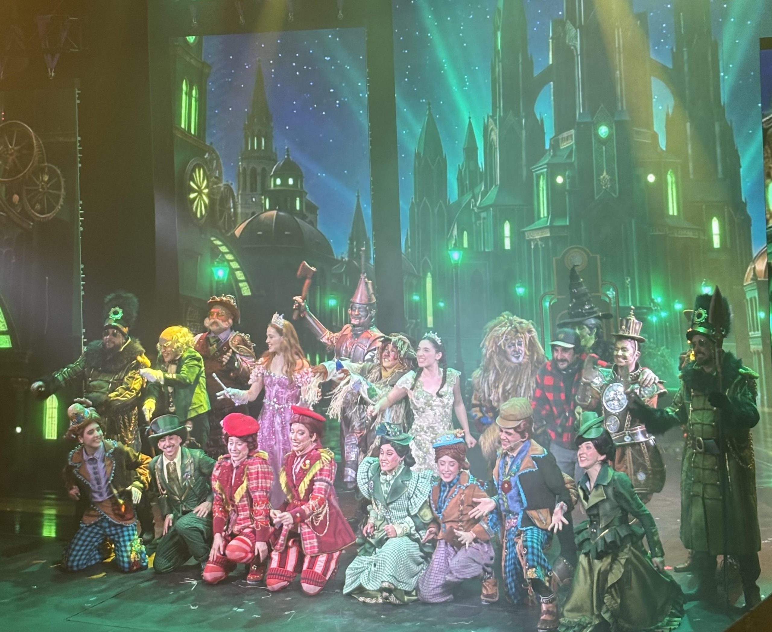 OZ El secreto de Ciudad Esmeralda – Teatro Stella D’Italia. La Gaviota – 27-06-26 por María José Pieri